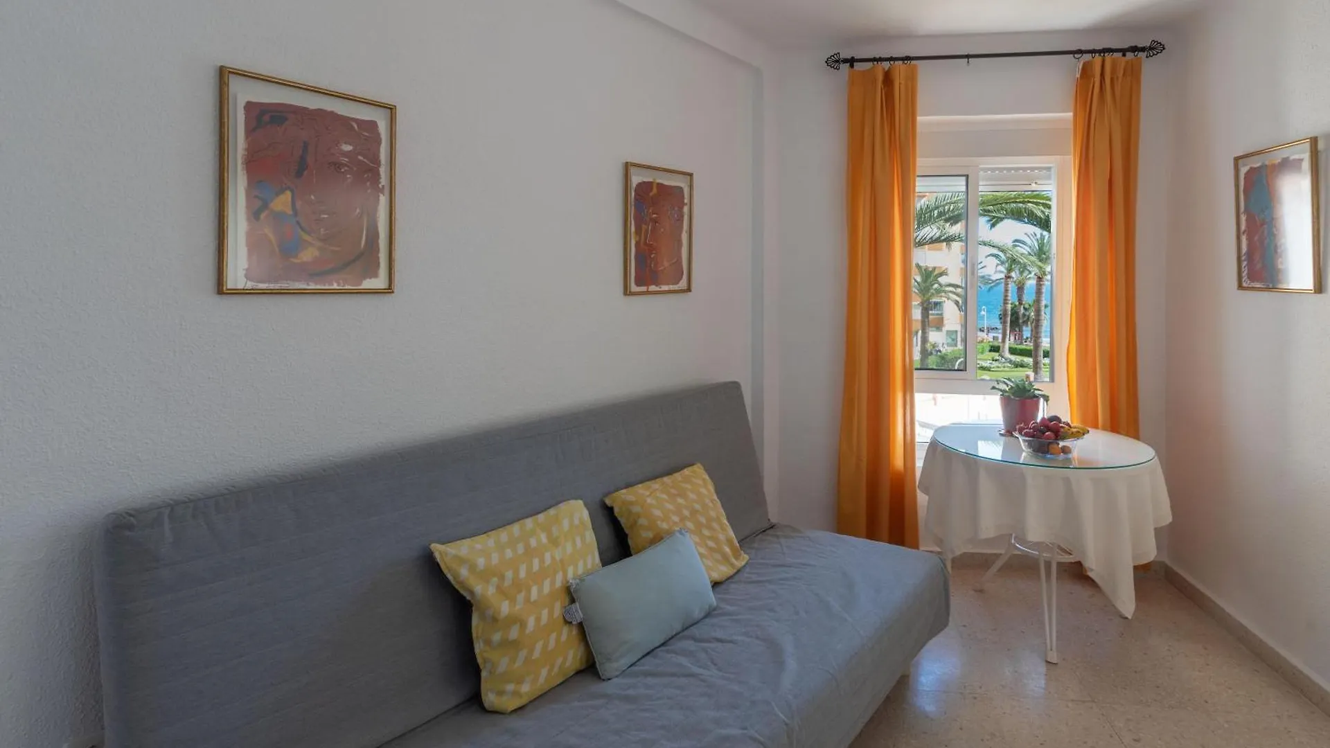 Apartamento Familiar, Terraza Con Vistas Al Mar, Piscina, Pistas De Tenis, Wifi Y En Primera Linea De Playa Альгарробо-Коста 0*,